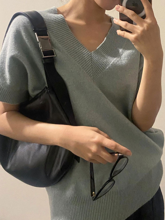 [단독]UNBALANCE HOBO BAG_black