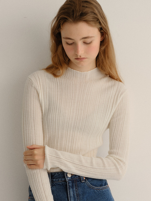 wool blend ribbed pullover  (cream)