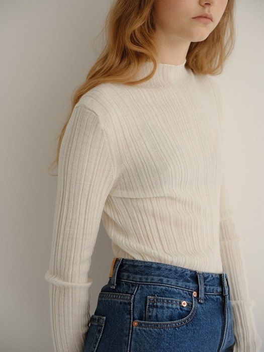 wool blend ribbed pullover  (cream)