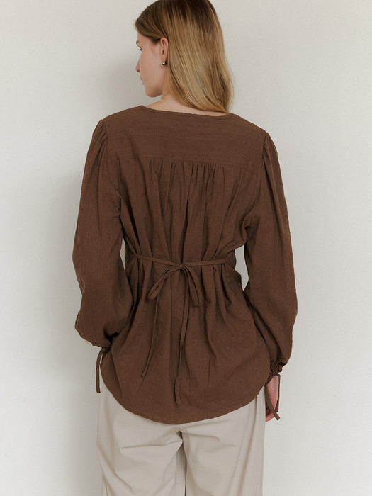 comos 1215 cotton structure button point blouse (brown)