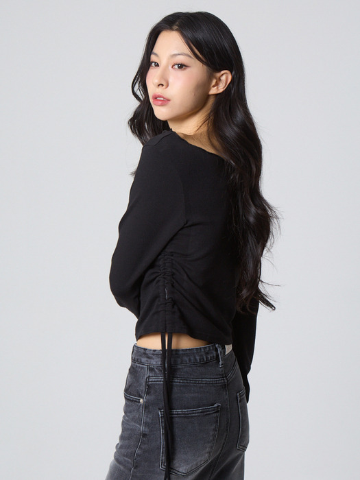 인터록 셔링 네크 탑 블랙_Interlock Shirring Neck Top Black