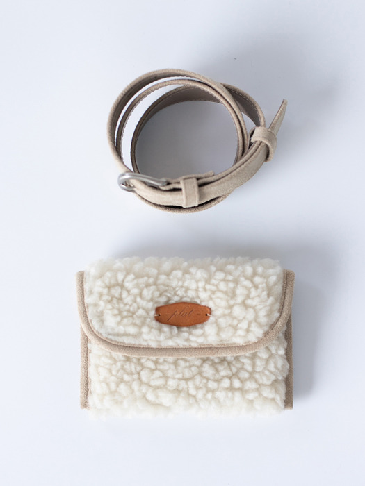 Boucle suede belt bag (Ivory)