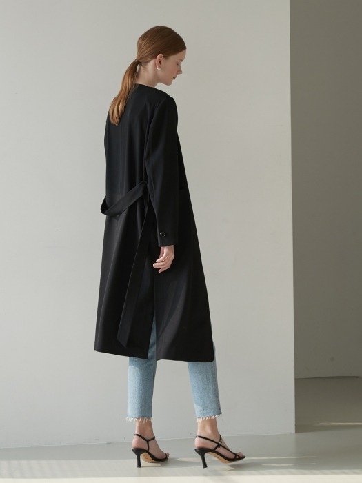 Robe one-piece coat [BK]