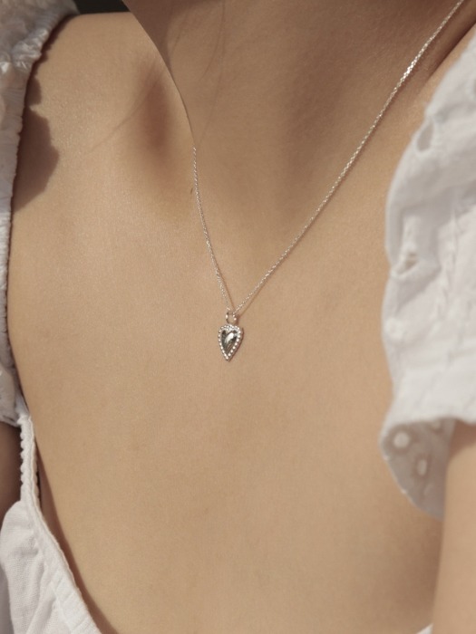 Simple Heart necklace
