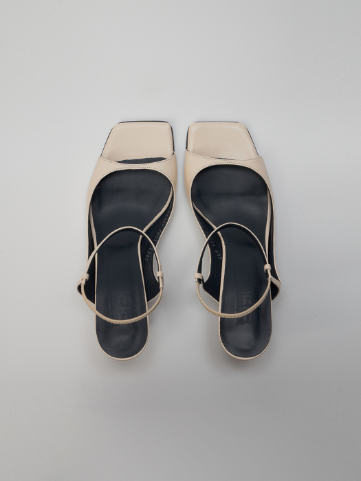 PEPPER Squared toe Leather Sandals Beige