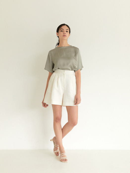 A-Line Tucked Shorts_White(jacquard)