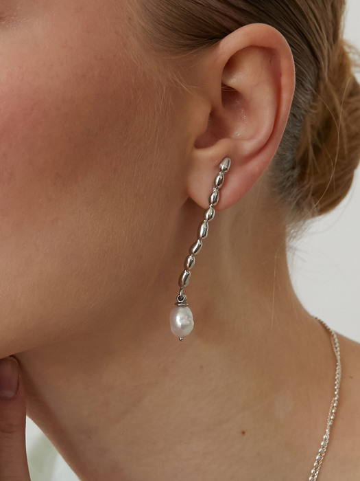pom pom drop pearl earrings