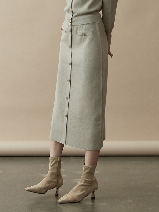 V.warm button knit skirt (beige gray)