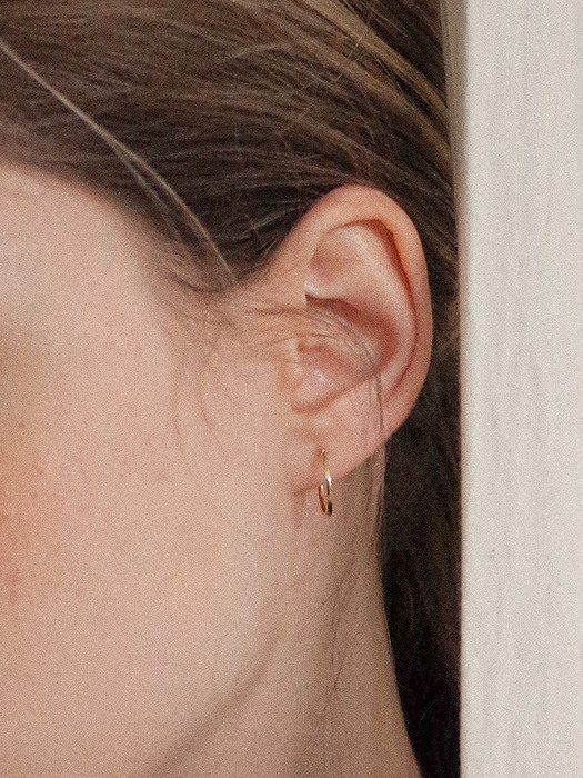 Thin Classic Hoops 14k gold