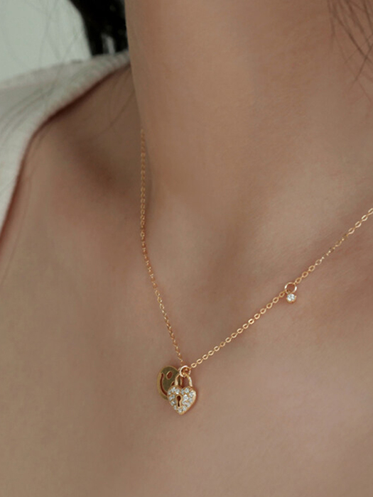 [단독]hearty smile necklace