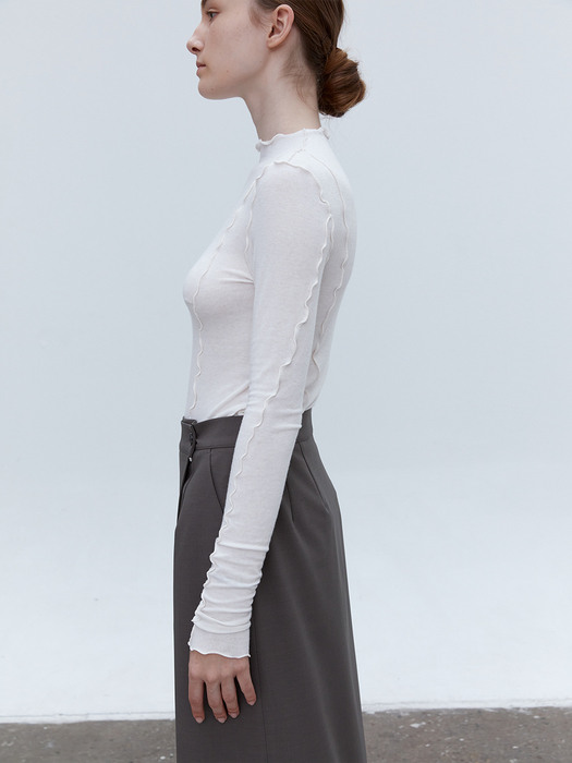 TOF WOOL LINE HALF NECK SLIM TOP IVORY