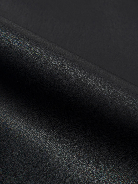 Vegan Leather Trousers(Black)