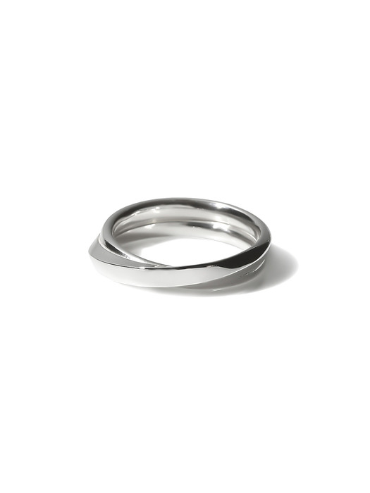 OVAL SQUARE TWIST RING