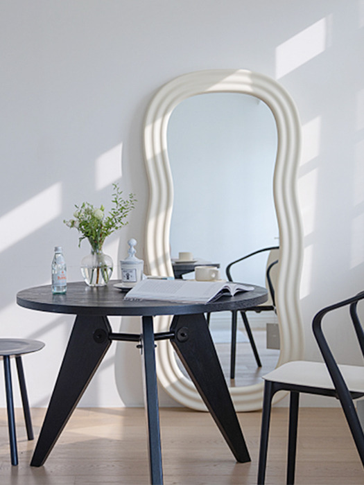 웨이브 디자인 전신 거울 샌드베이지(M) 디자인 오브제 인테리어 전신 거치형 벽거울 카페 병원 대형 미러 신혼 집꾸미기 소품 포토존