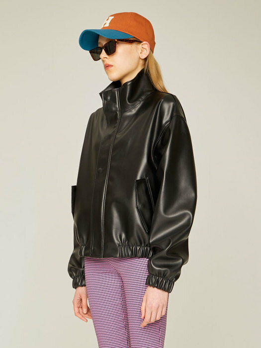 FAUX LEATHER BETTY NECK JACKET (BLACK)