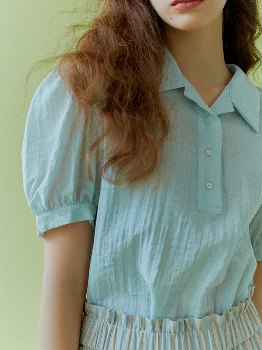 point-collar puff sleeve blouse