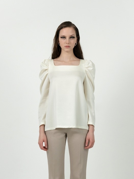 Talia gathered-shoulder blouse (Ivory)