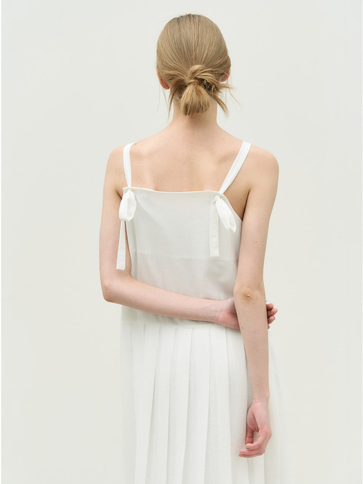 Pleats ribbon sleeveless long dress - white