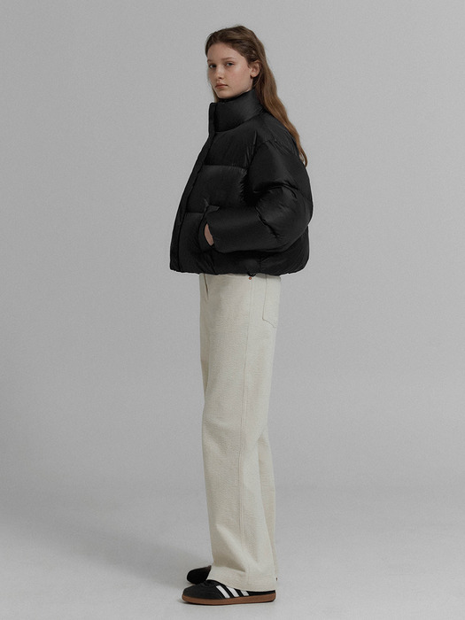 Cropped down puffer (Black)