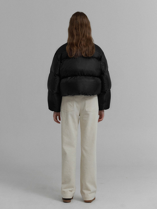 Cropped down puffer (Black)