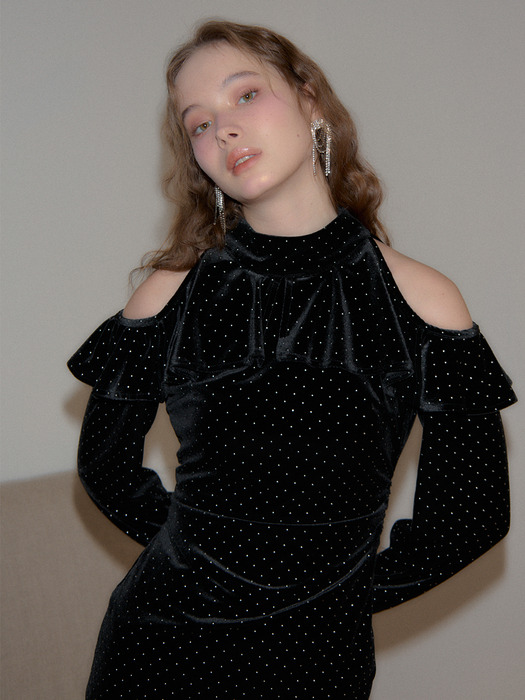Shoulder Point Velvet Mini Dress