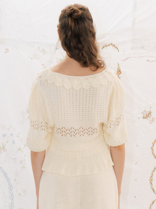 Via Helena frill knit top (Ivory)