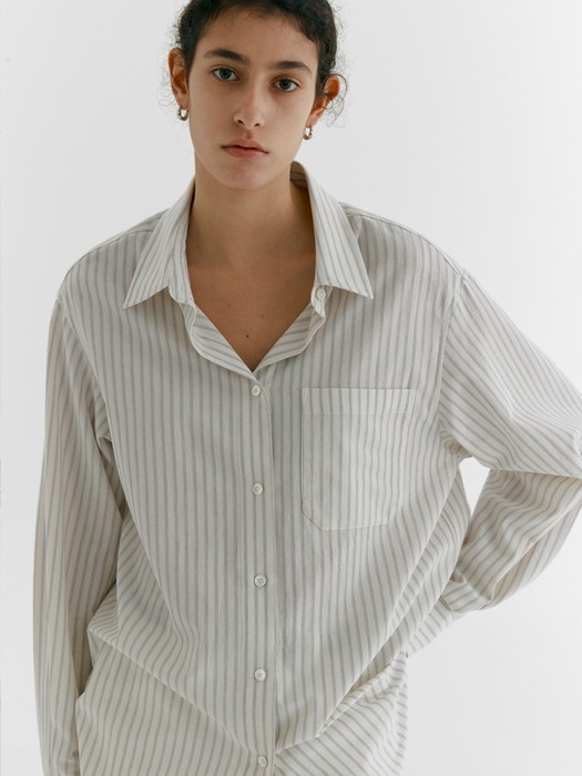 3차_LOOSE FIT OVERSIZED STRIPE SHIRT_IVORY