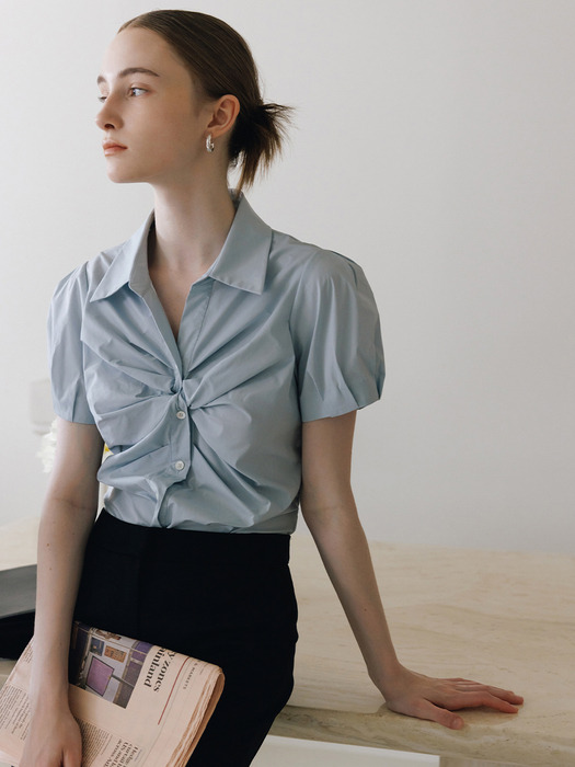 XANTEH Twist detailed short sleeve blouse (Light minty blue/Off white)