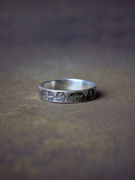 SILVER HALLMARKS RING