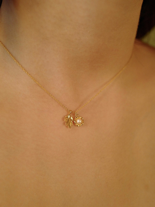 flower fiore necklace