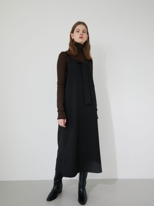 19 WINTER_BLACK TIE SLIP DRESS