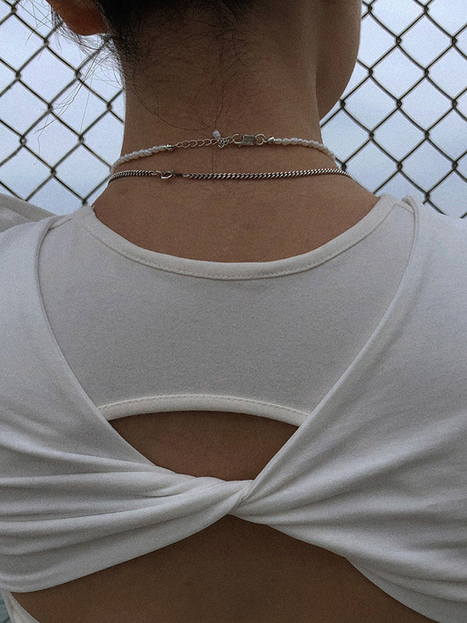 Twist Pearl Necklace