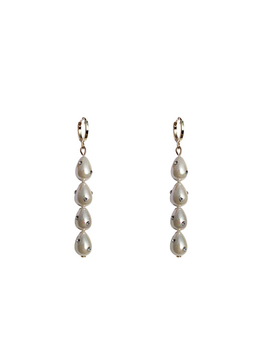 Fruta pearl `drop` earrings