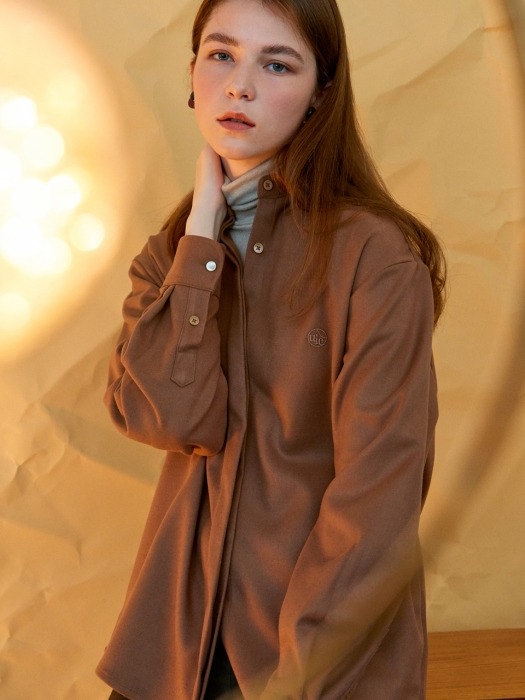 ouie195 Winter hidden logo shirts (camel)