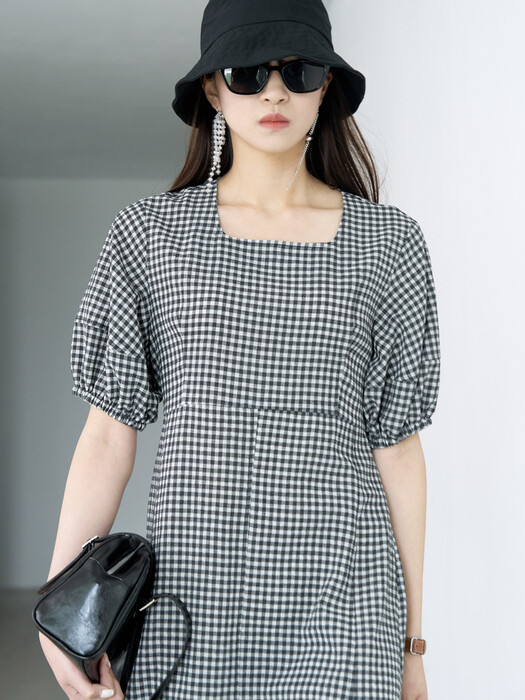 21 Spring_S/Blue Low Neck Blouse 