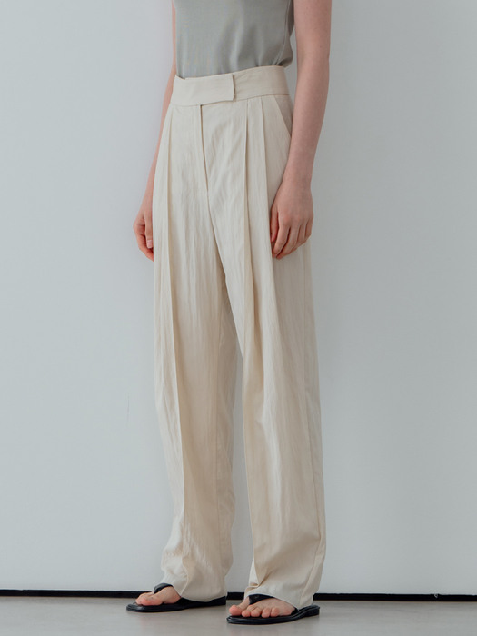 Two Tuck Detailed Wide Pants (4 Colors)