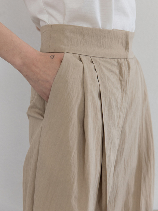 Two Tuck Detailed Wide Pants (4 Colors)