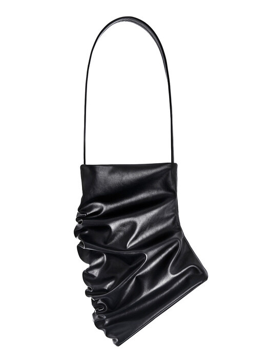 Curved leather bag (M) _ black