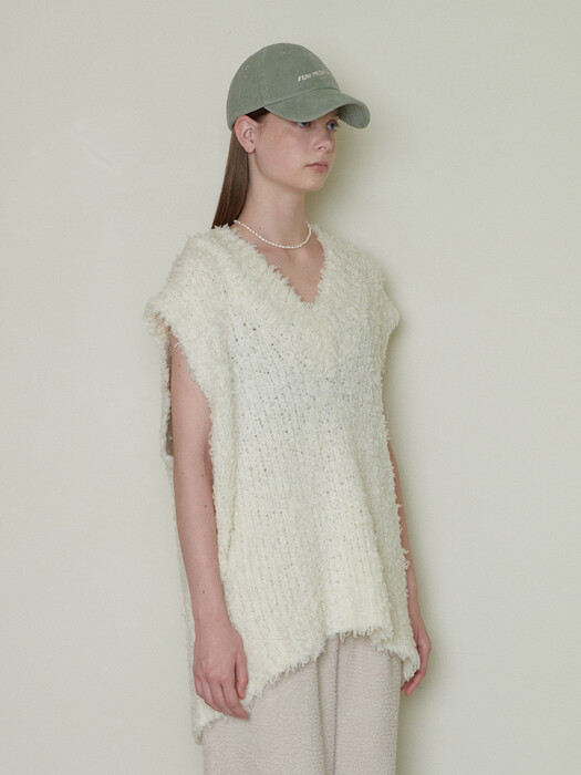 V neck oversize knit vest_ Ivory