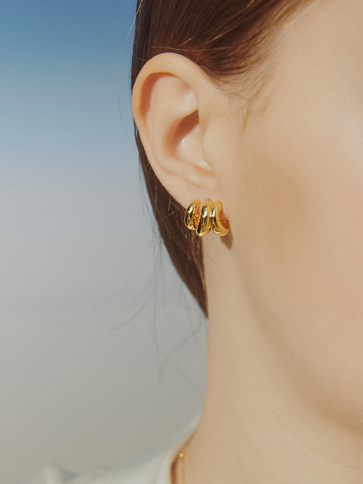 [Combi 단독]LILIES EARRING