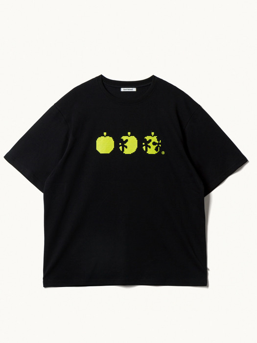 [UNISEX]Flower bite apple T-shirt Black