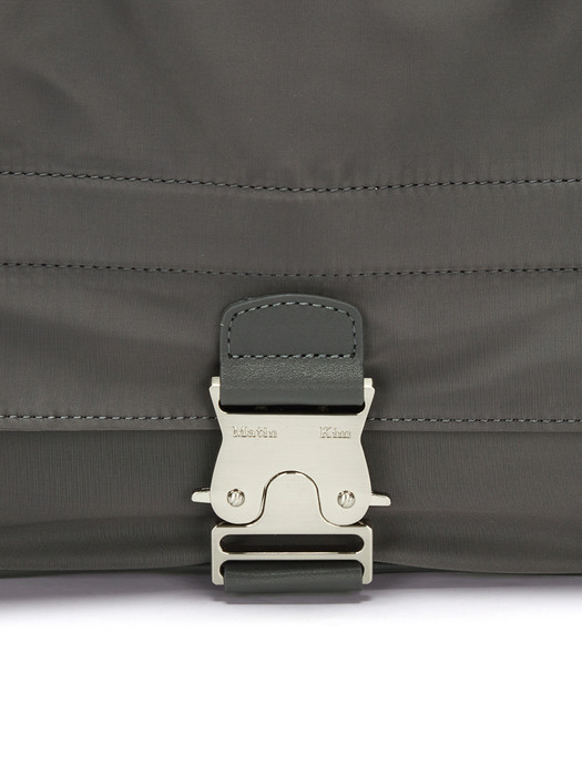 BIG BUCKLE BAG IN CHARCOAL