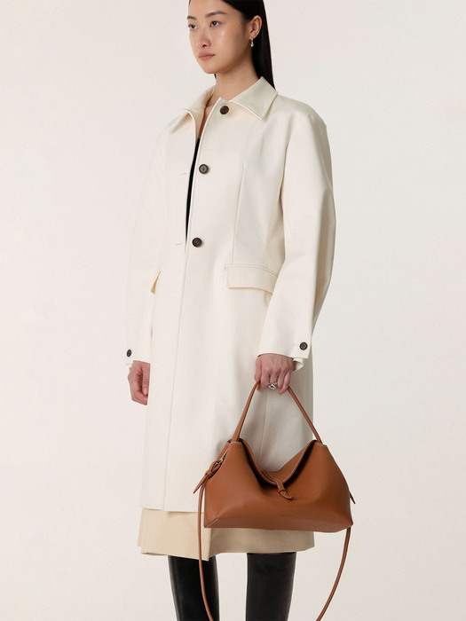 SS23 Hourglass Shape Coat Off-White