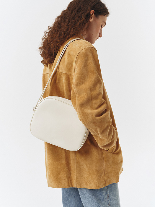 PEBBLE LEATHER SHOULDER BAG CREAM GREY_UDBA3E204CR