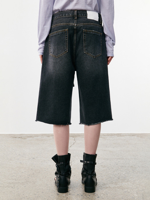 WIDE SHORT DENIM, DEEP GRAY