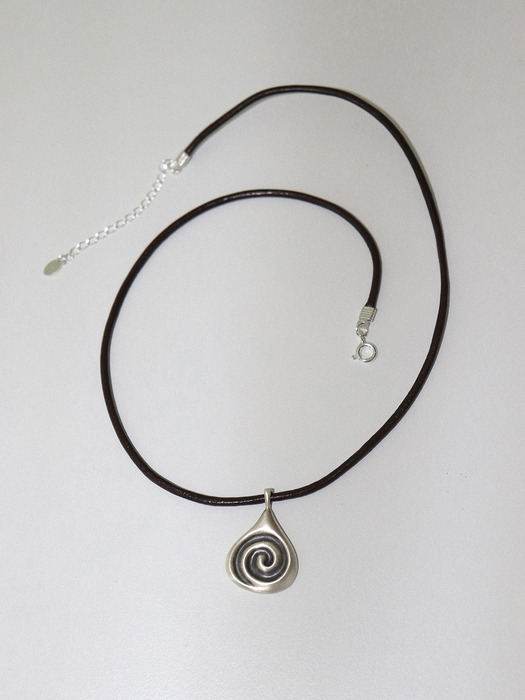 Spiral necklace (matt)