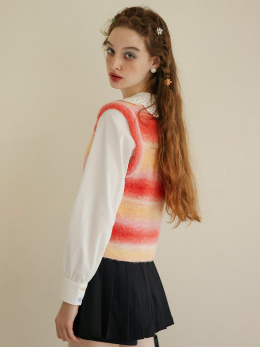Cest_Rainbow gradient wool vest