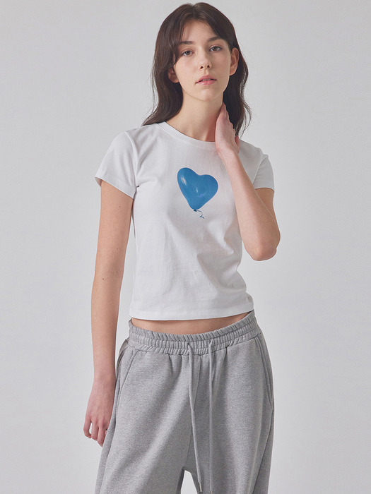HEART-SHAPED BALOON-PRINTED T-SHIRT_T416TP103(WH)