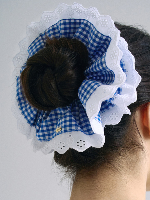 HSU002 Ruffle lace check scrunchie