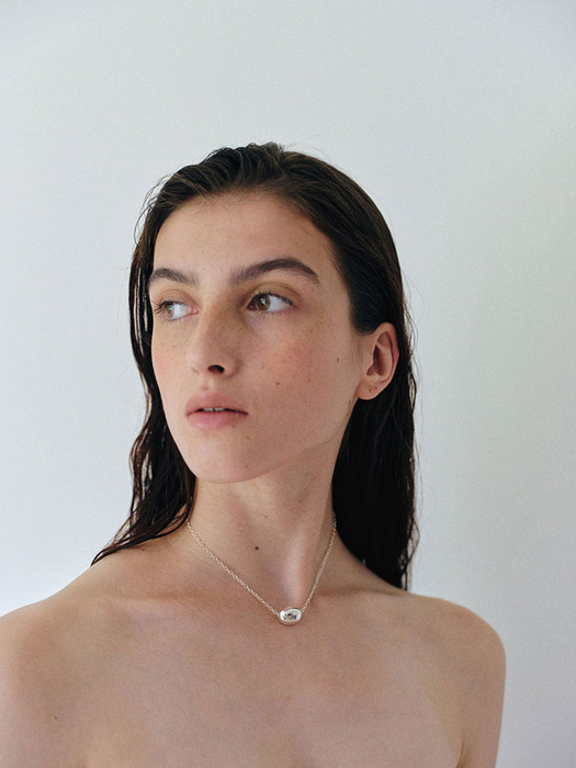 COLLECTION_HER GAZE_Arches choker necklace